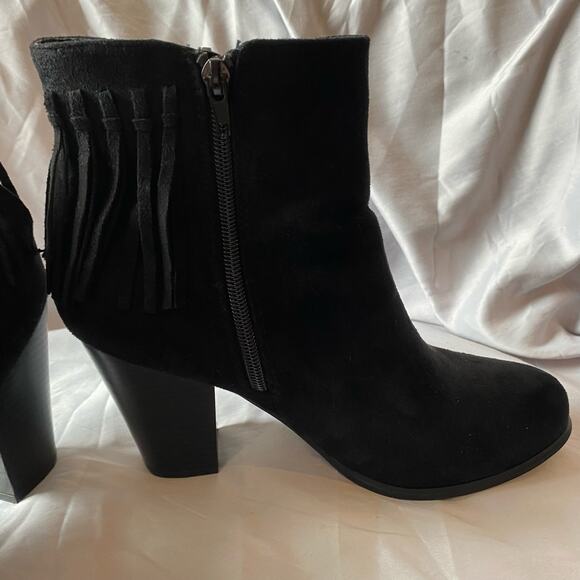 Just Fab Black Suede Fringe Ankle Boots SZ 10 Heeled Booties Cowgirl Western - Picture 6 of 9